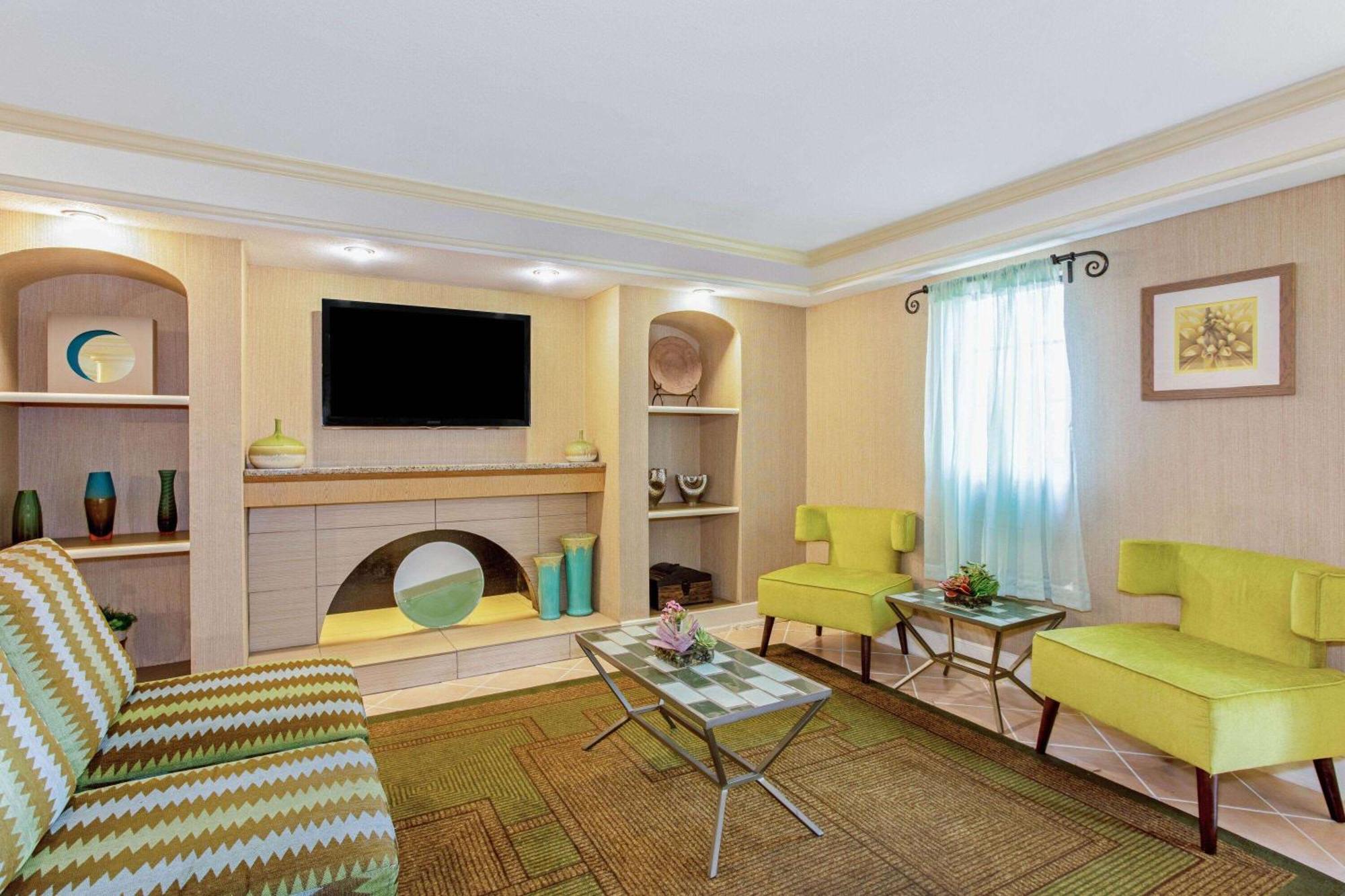 La Quinta Inn By Wyndham Orlando Airport West Esterno foto